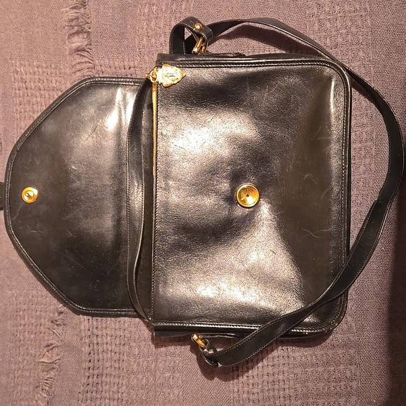 Designer Vintage Leather Handbag with Long Strap - Picture 8 of 9